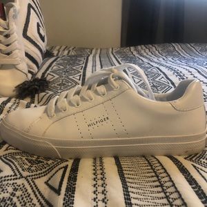 White Tommy Hilfiger Sneakers Faux Leather Size 7